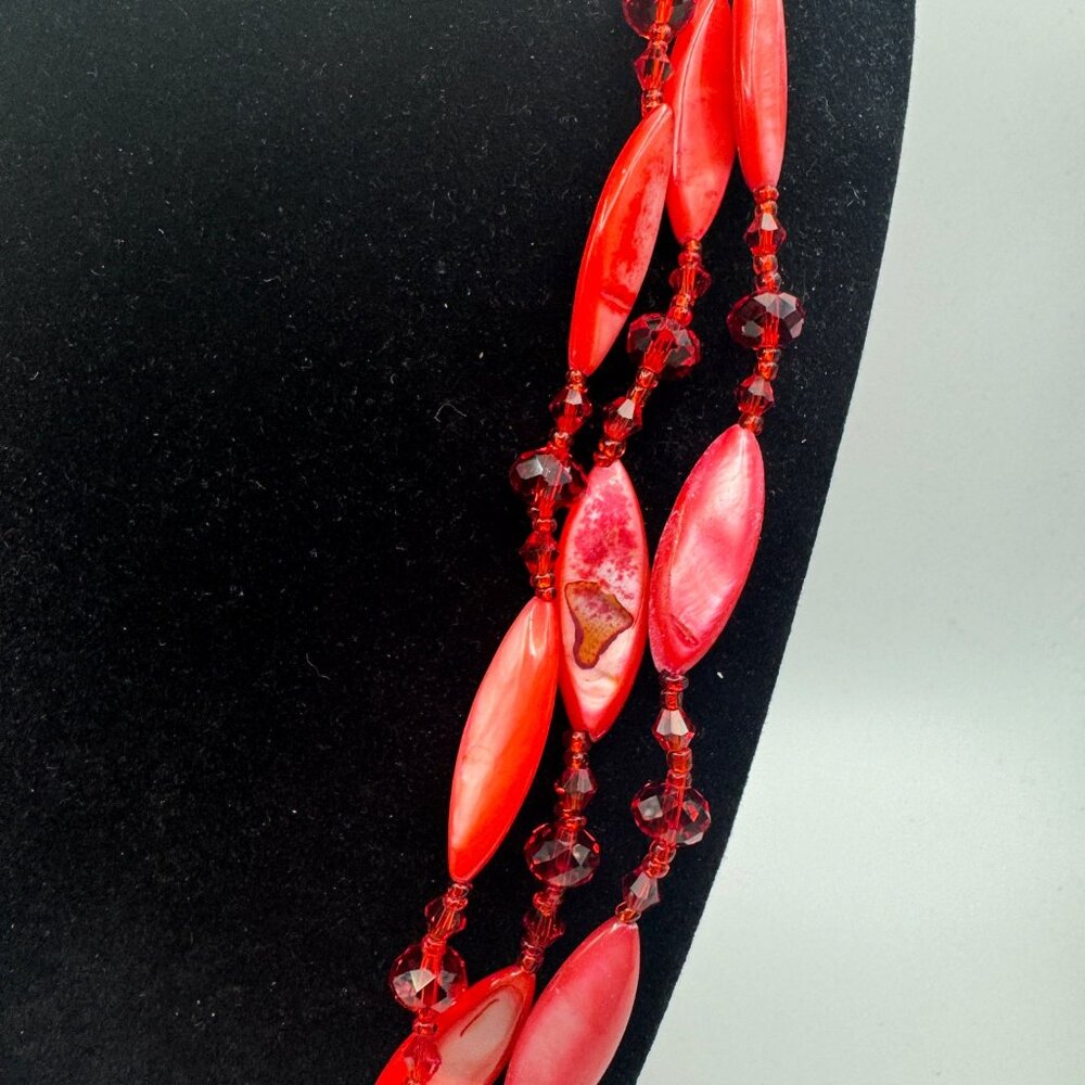 Vintage Red Beaded Multi-Strand Shell Necklace - Picture 4 of 7
